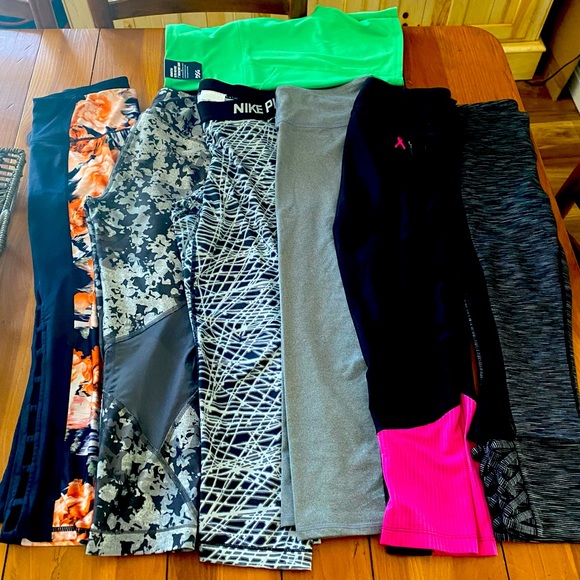 ATHETIC BOTTOMS crop lot - Picture 1 of 1